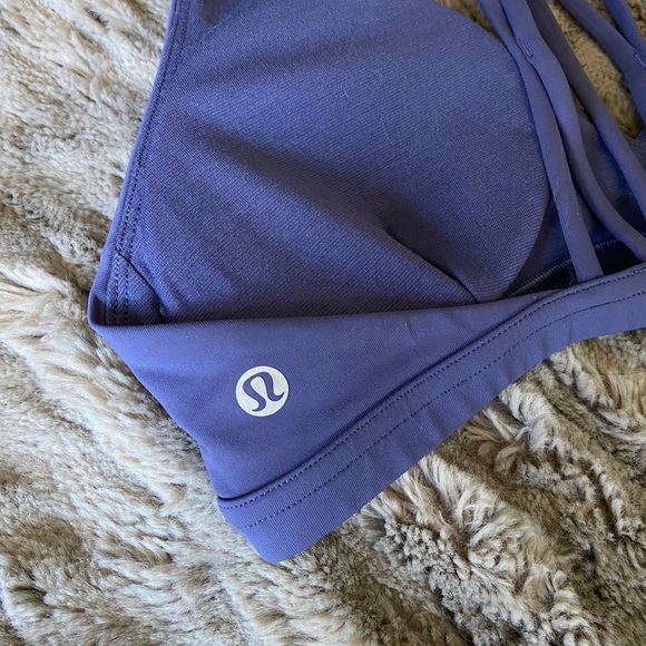 Lululemon sports bra - Picture 4 of 5